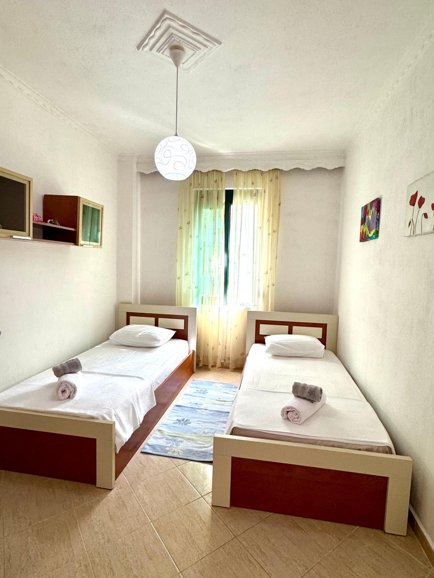 Silent Apartment Golem  Kültér fotó